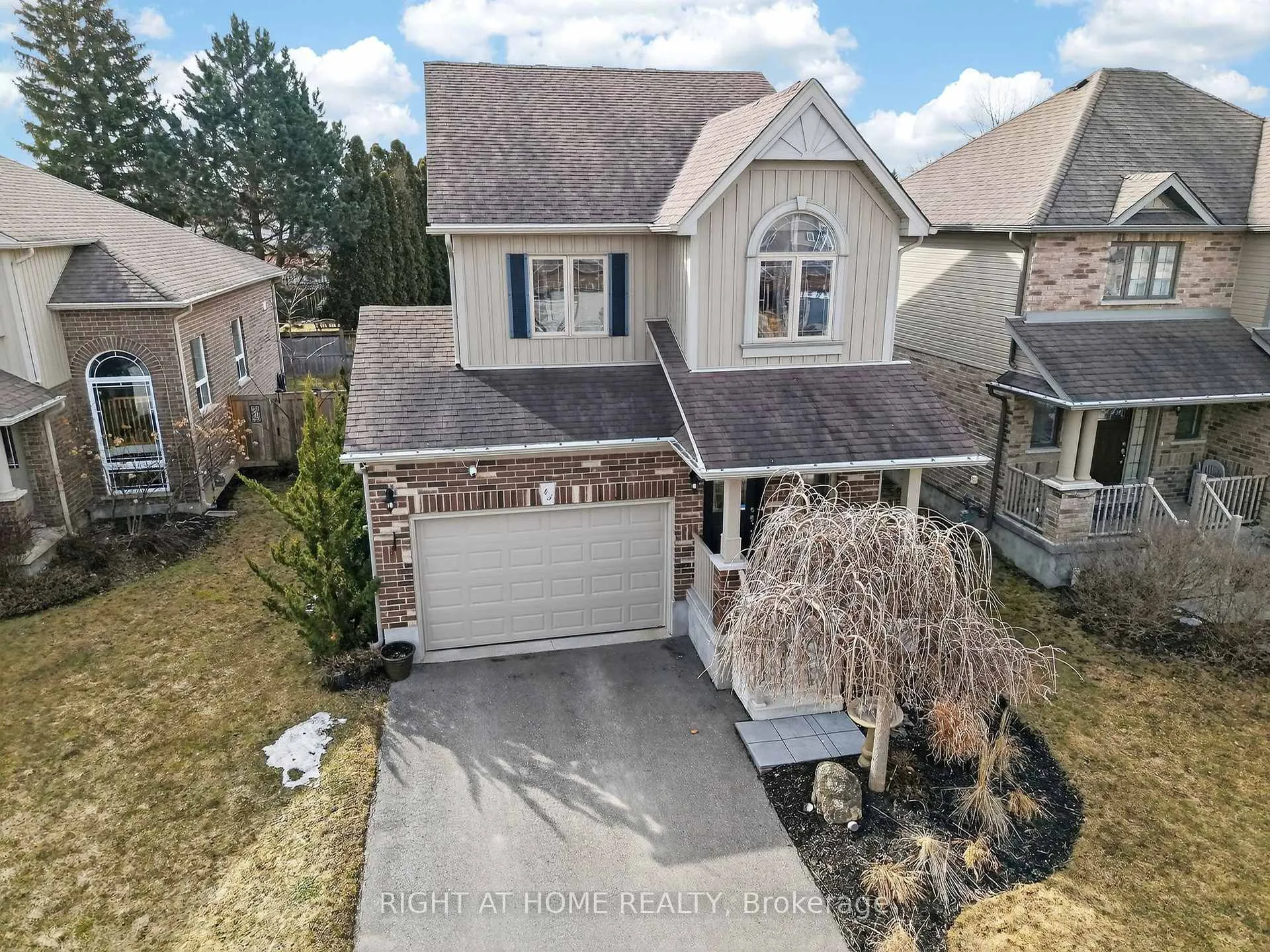 Photo 27 of 43 Burt Avenue, New Tecumseth, Alliston — HOMEH