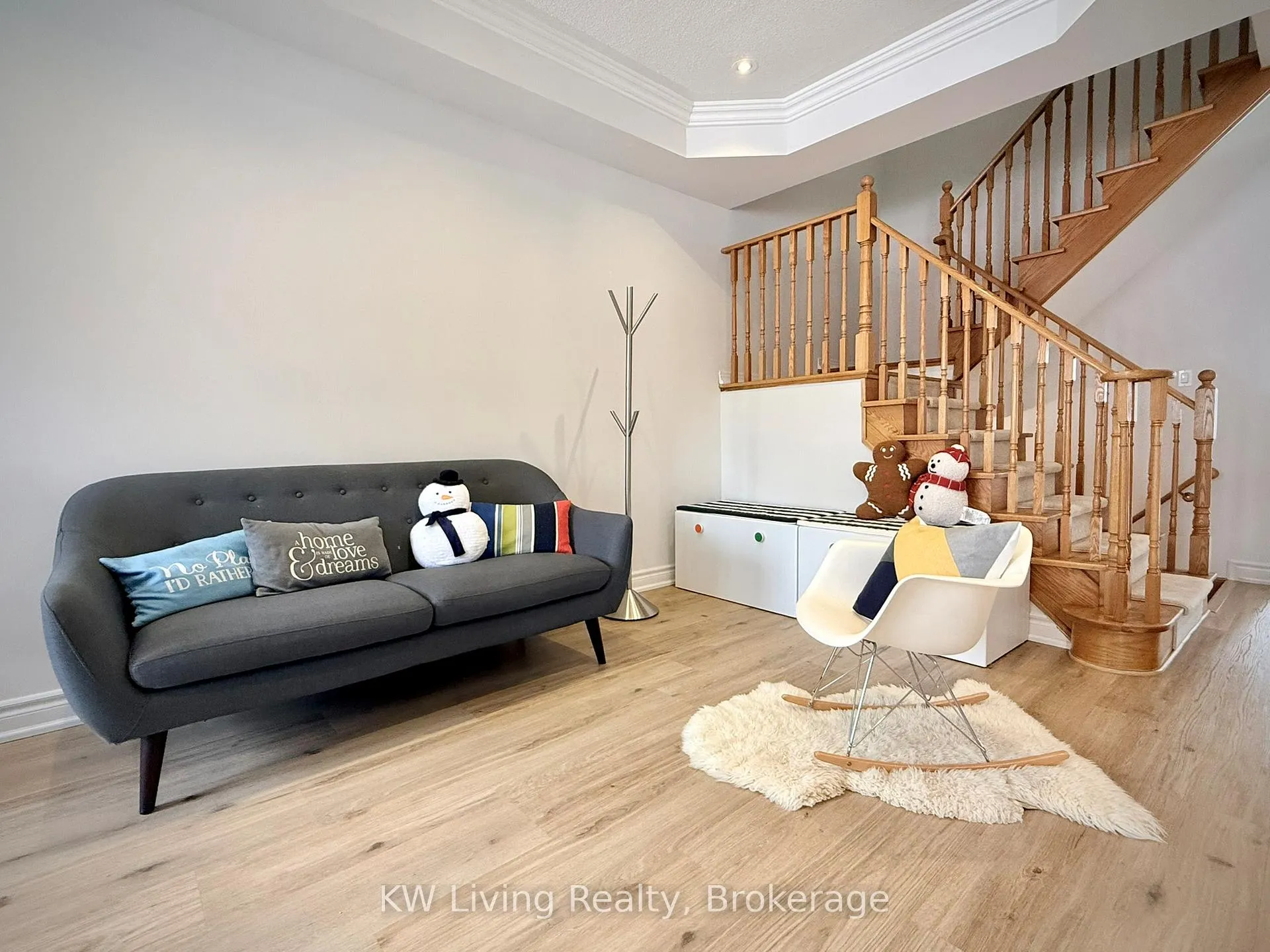 Photo 6 of 21 Saintsbury Road, Markham, Cachet — HOMEH