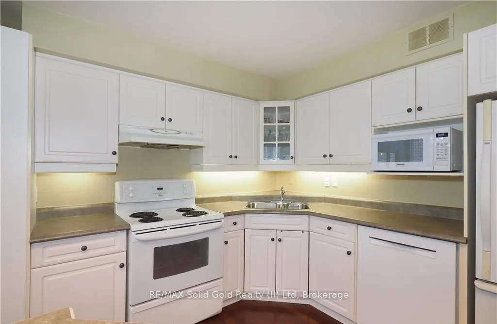 Photo 15 of Unit 105, 24 Midland Drive, Kitchener — HOMEH