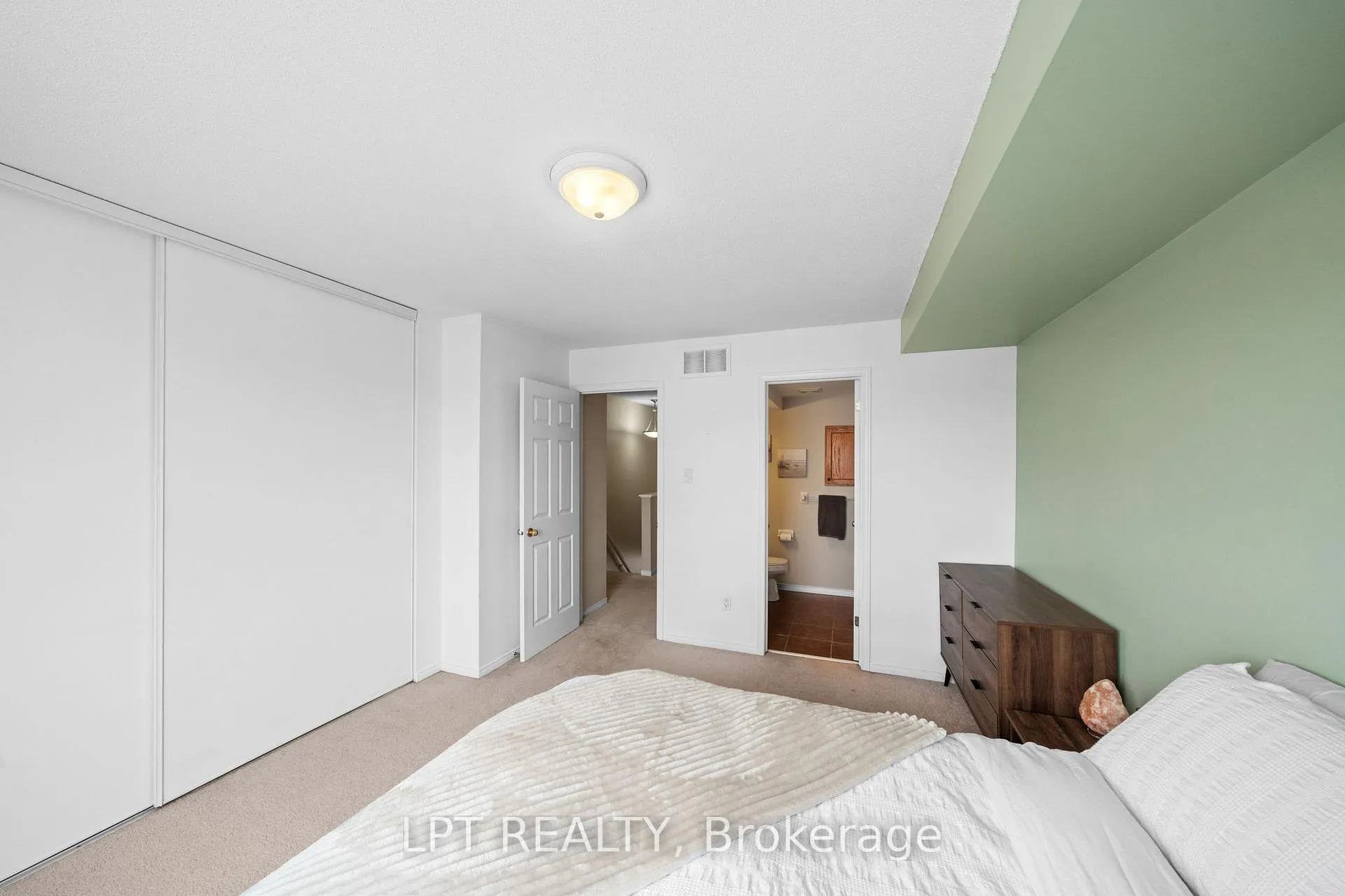 Photo 35 of 902 Longfields Drive, Ottawa, Barrhaven - Longfields — HOMEH