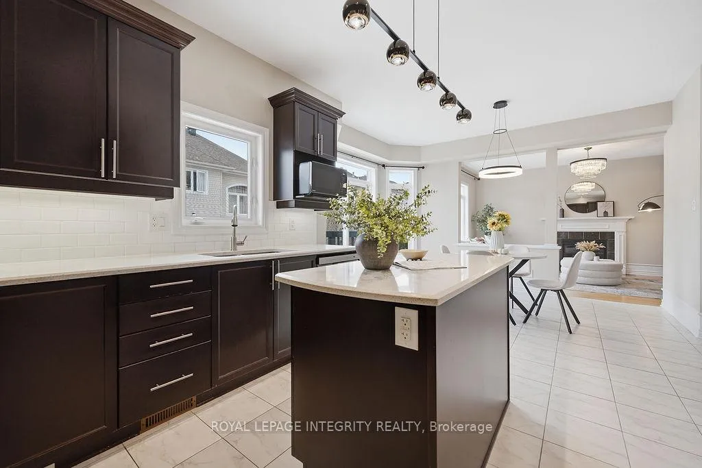 Photo 18 of 613 Miro Way, Ottawa, Kanata - Kanata Lakes/Heritage Hills — HOMEH