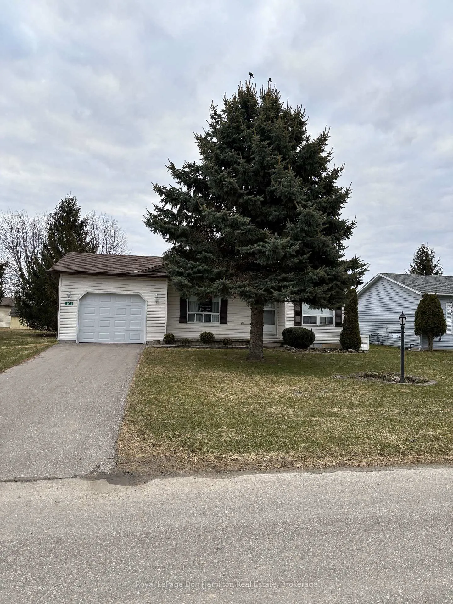 Photo 1 of 101 Meadowview Lane S, North Perth, Elma — HOMEH