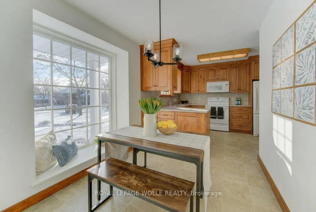 Photo 4 of 26 Sycamore Place, Waterloo — HOMEH