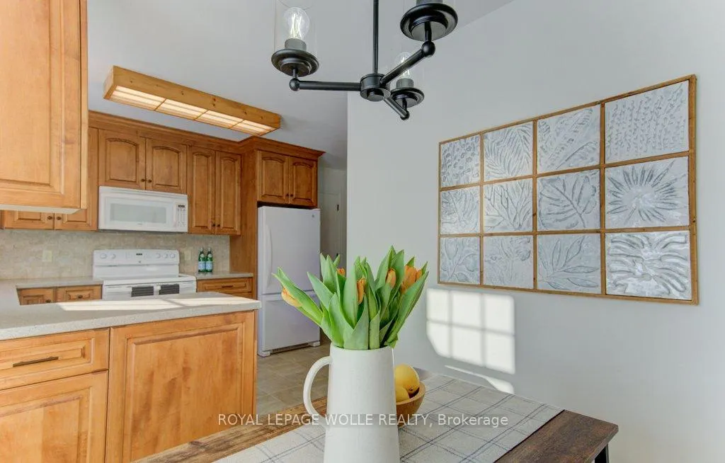 Photo 5 of 26 Sycamore Place, Waterloo — HOMEH