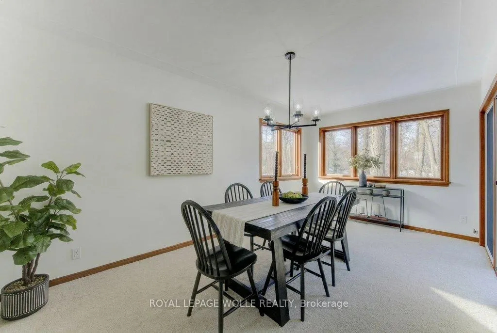 Photo 10 of 26 Sycamore Place, Waterloo — HOMEH