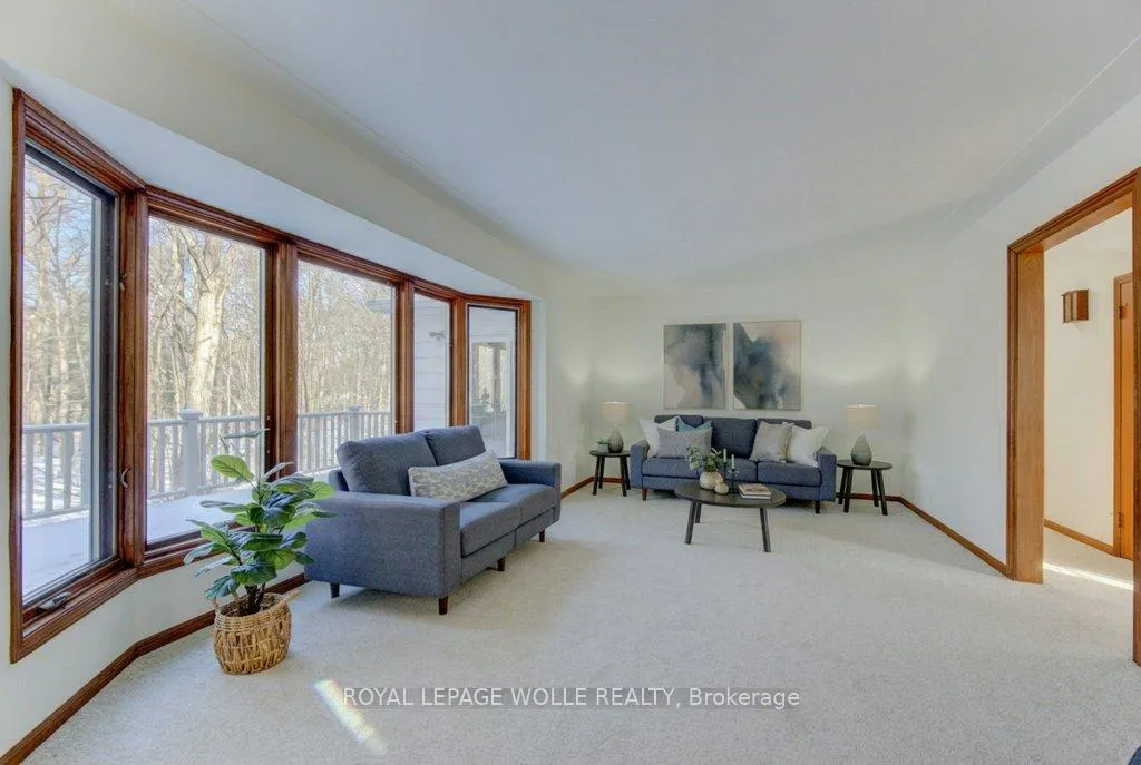 Photo 12 of 26 Sycamore Place, Waterloo — HOMEH