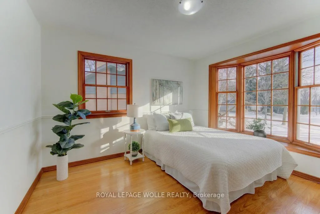 Photo 16 of 26 Sycamore Place, Waterloo — HOMEH