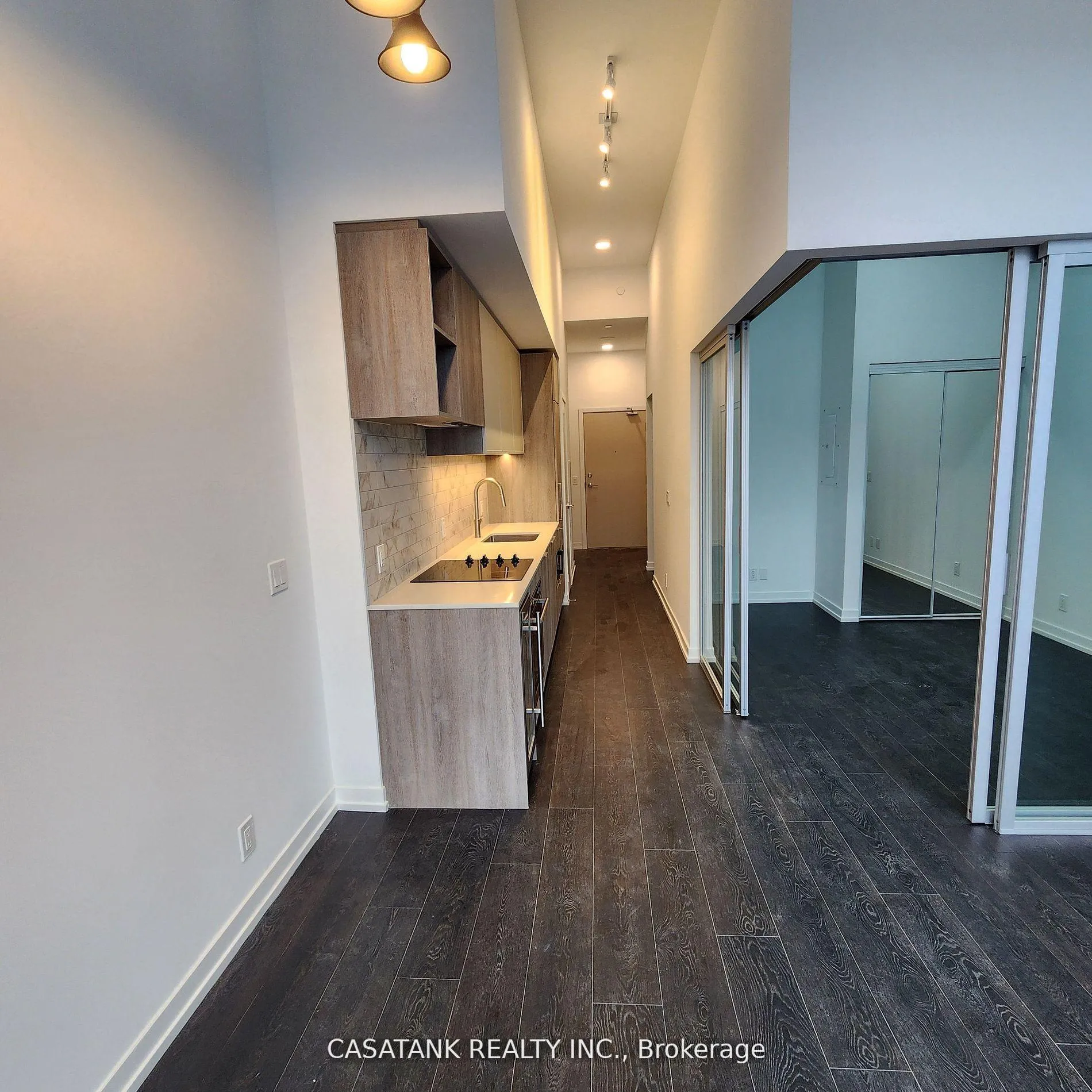 Photo 10 of Unit 218, 2020 Bathurst Street, Toronto, Humewood-Cedarvale — HOMEH