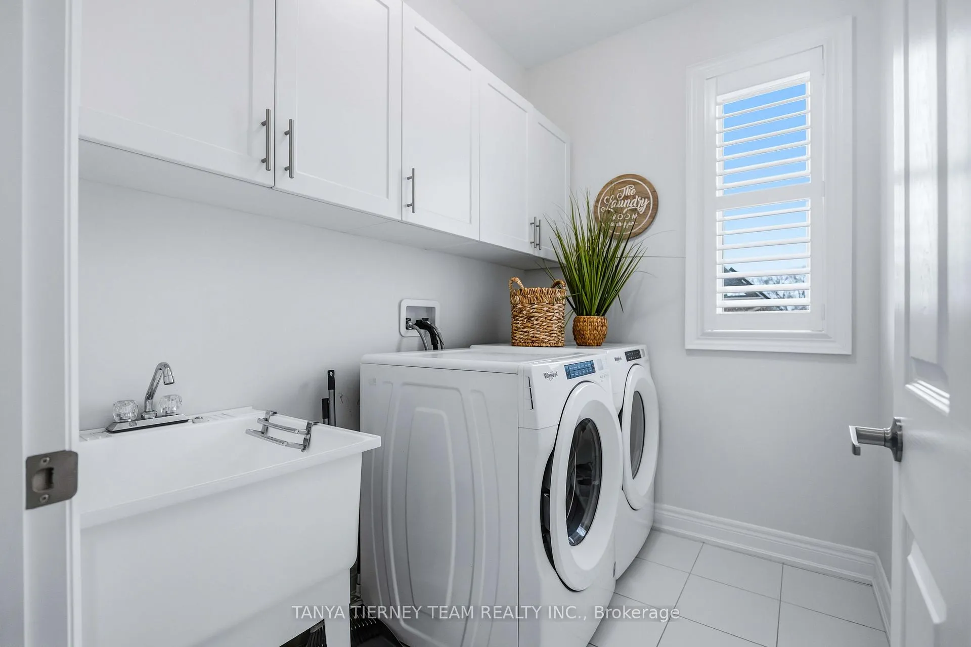 Photo 42 of 17 Pennine Drive, Whitby, Rural Whitby — HOMEH