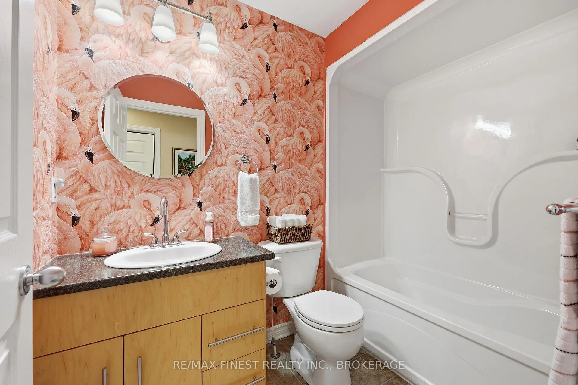 Photo 26 of 84 Kildare Avenue, Loyalist, Amherstview — HOMEH