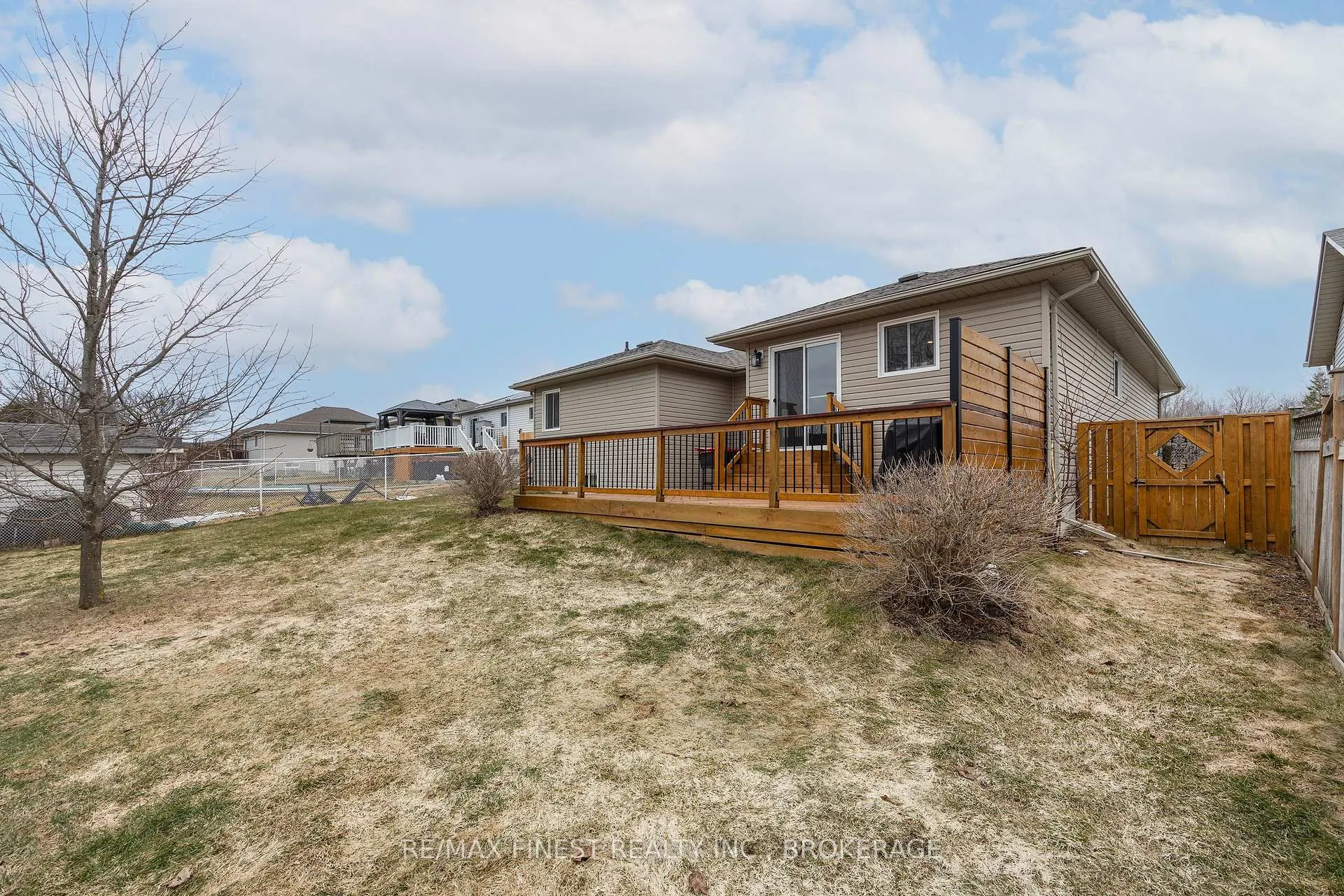 Photo 44 of 84 Kildare Avenue, Loyalist, Amherstview — HOMEH
