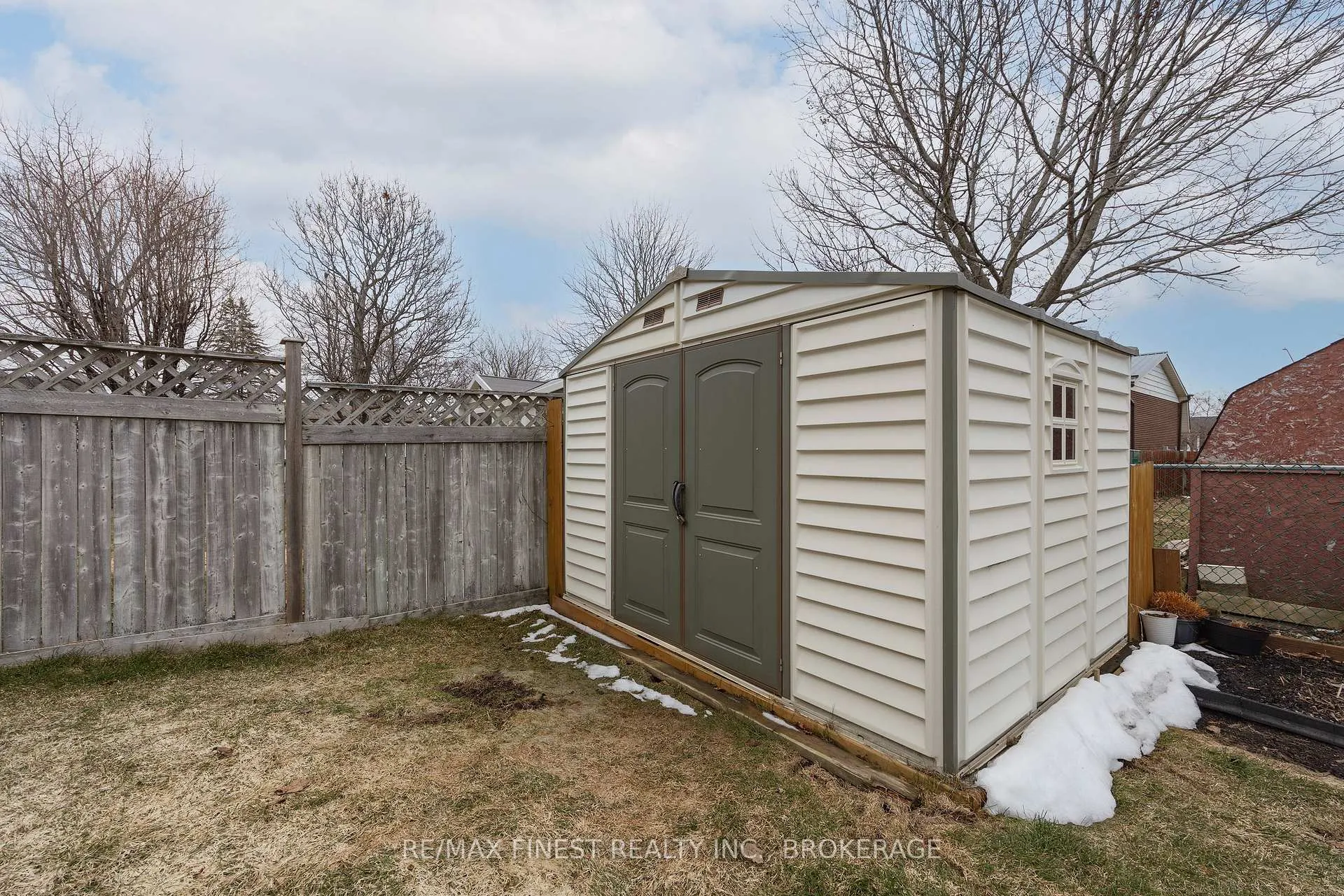 Photo 49 of 84 Kildare Avenue, Loyalist, Amherstview — HOMEH