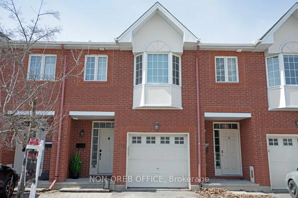 Photo 2 of 105 Tall Oak Private, Ottawa, Riverview Park — HOMEH