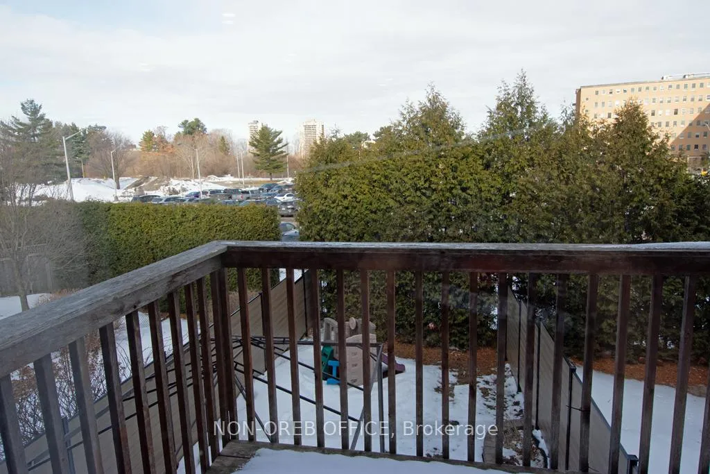 Photo 15 of 105 Tall Oak Private, Ottawa, Riverview Park — HOMEH