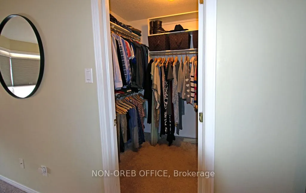 Photo 19 of 105 Tall Oak Private, Ottawa, Riverview Park — HOMEH