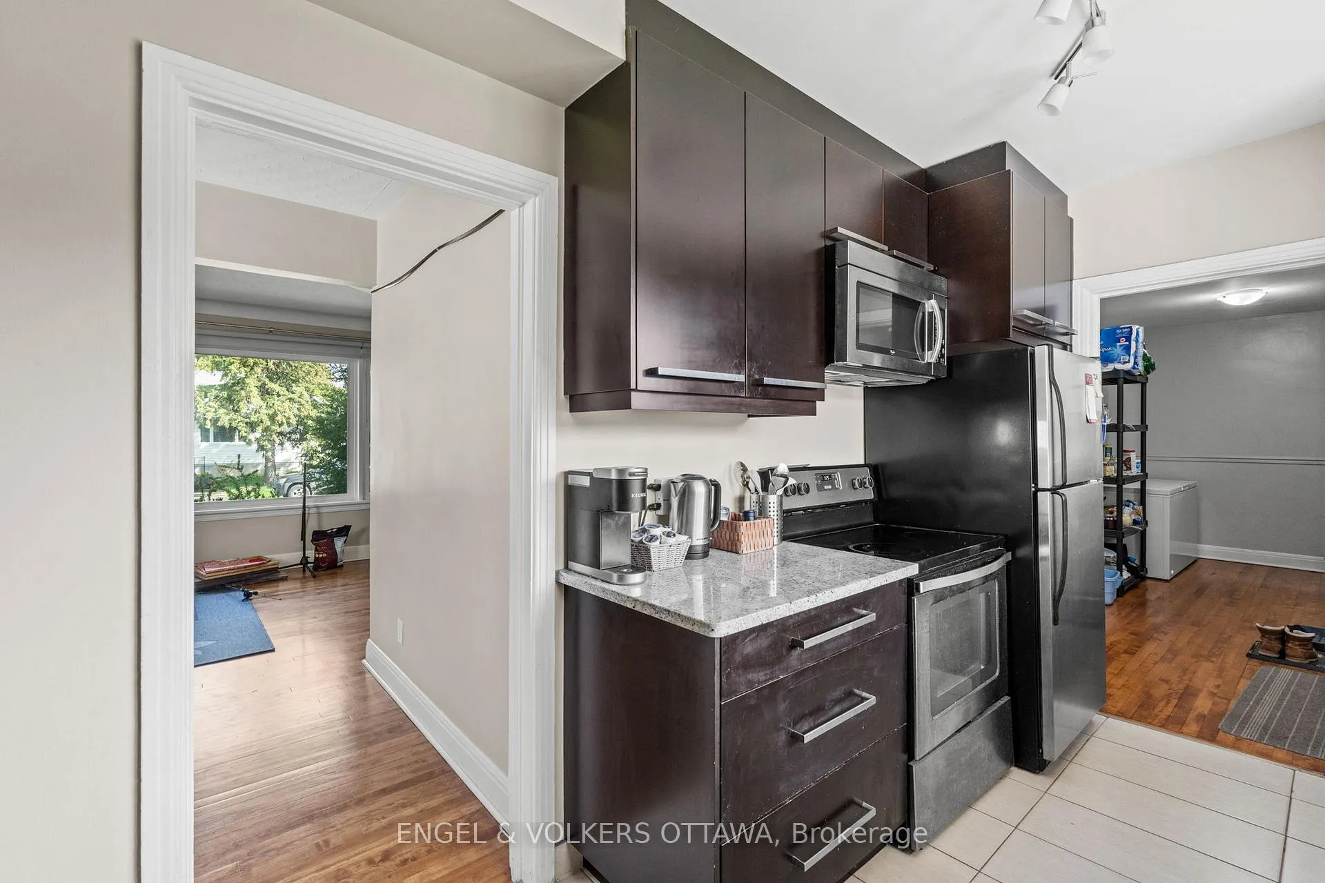 Photo 12 of 1372 Ridgedale Street, Ottawa, Emerald Woods/Sawmill Creek — HOMEH