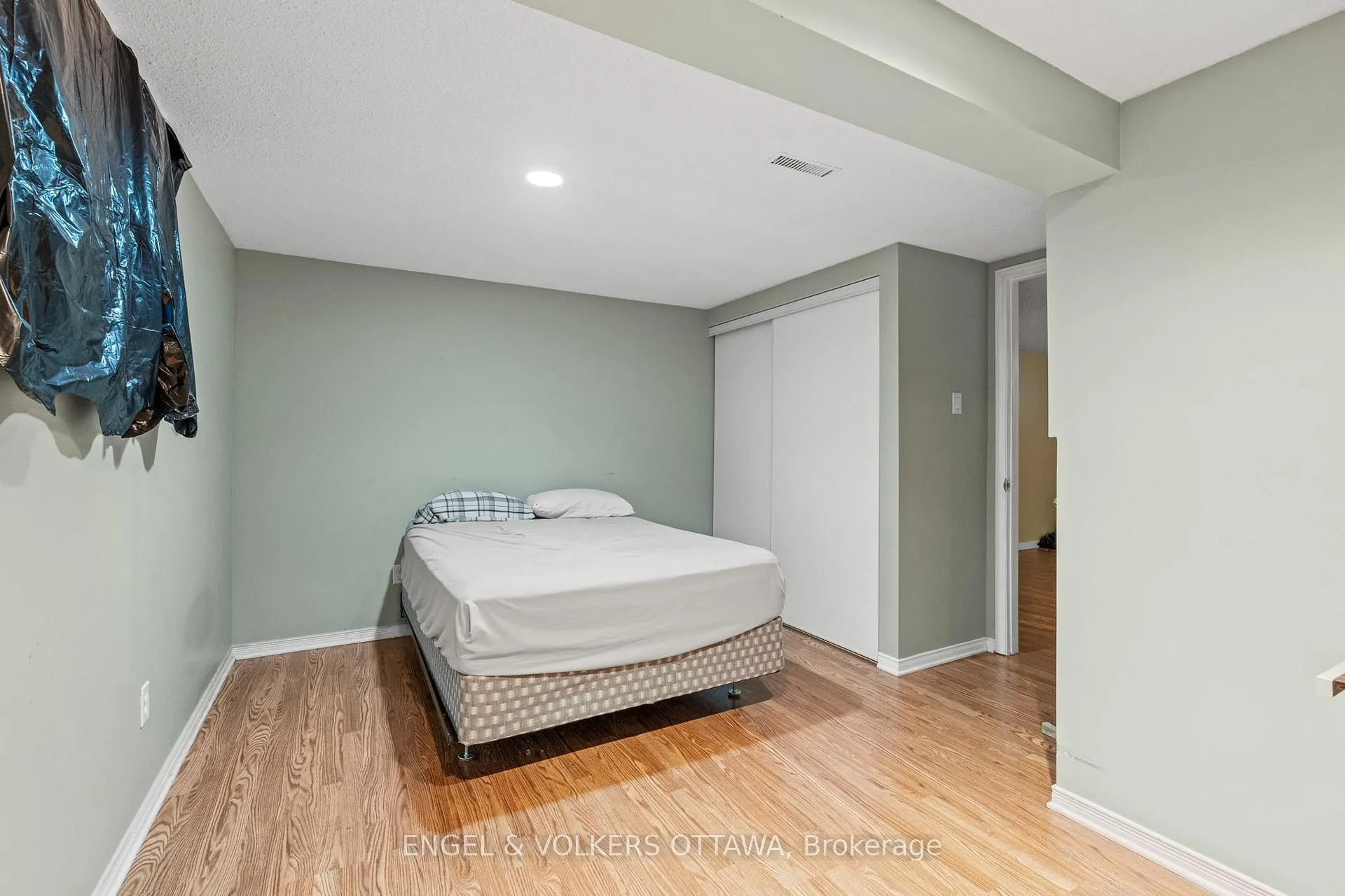 Photo 31 of 1372 Ridgedale Street, Ottawa, Emerald Woods/Sawmill Creek — HOMEH