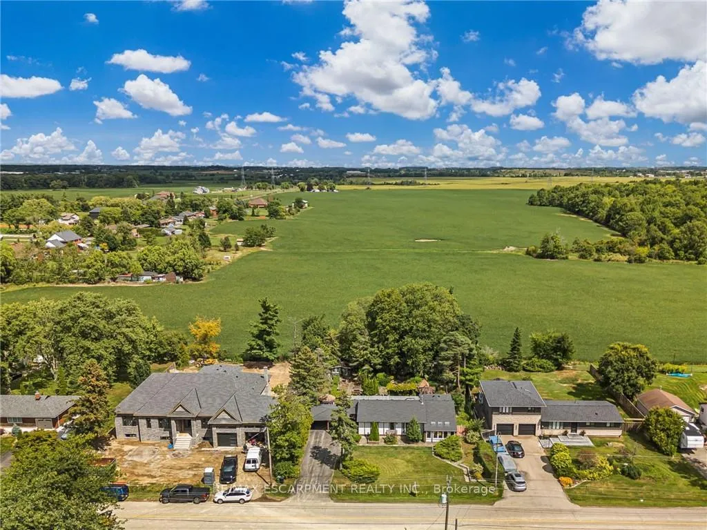 Photo 2 of 614 Golf Club Road, Hamilton, Rural Glanbrook — HOMEH