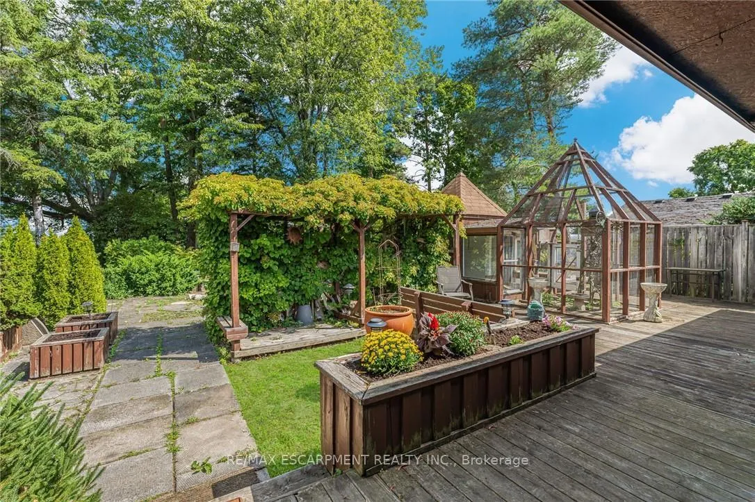 Photo 7 of 614 Golf Club Road, Hamilton, Rural Glanbrook — HOMEH