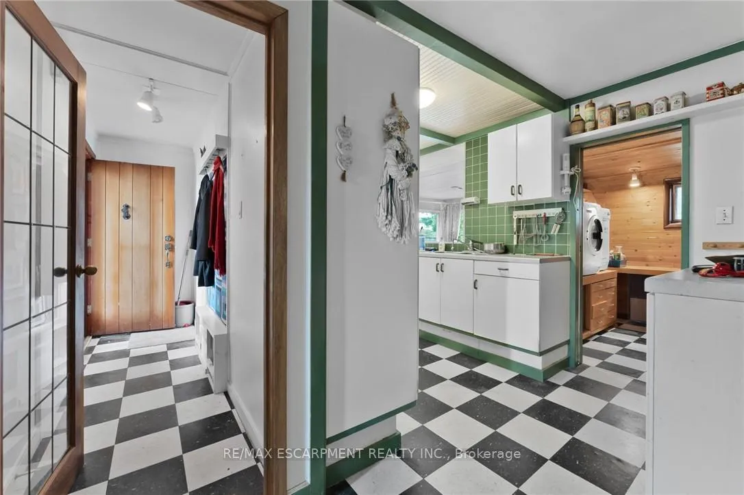Photo 14 of 614 Golf Club Road, Hamilton, Rural Glanbrook — HOMEH