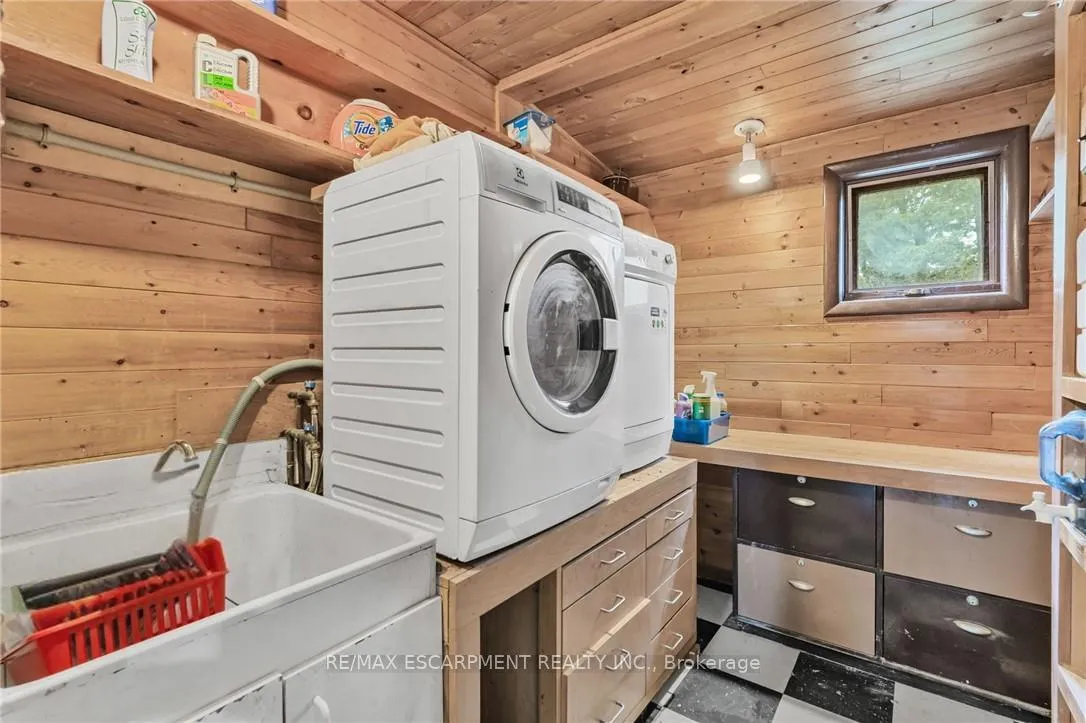 Photo 37 of 614 Golf Club Road, Hamilton, Rural Glanbrook — HOMEH