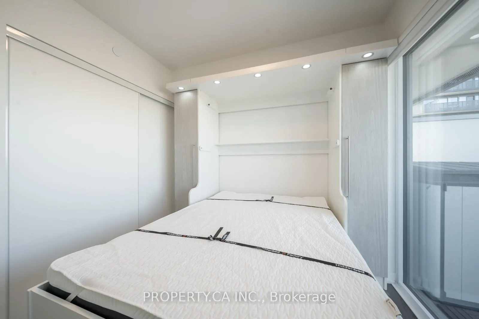 Photo 12 of Unit 4203, 138 Downes Street, Toronto, Waterfront Communities — HOMEH