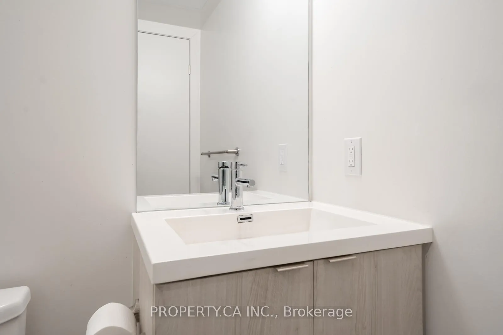 Photo 14 of Unit 4203, 138 Downes Street, Toronto, Waterfront Communities — HOMEH