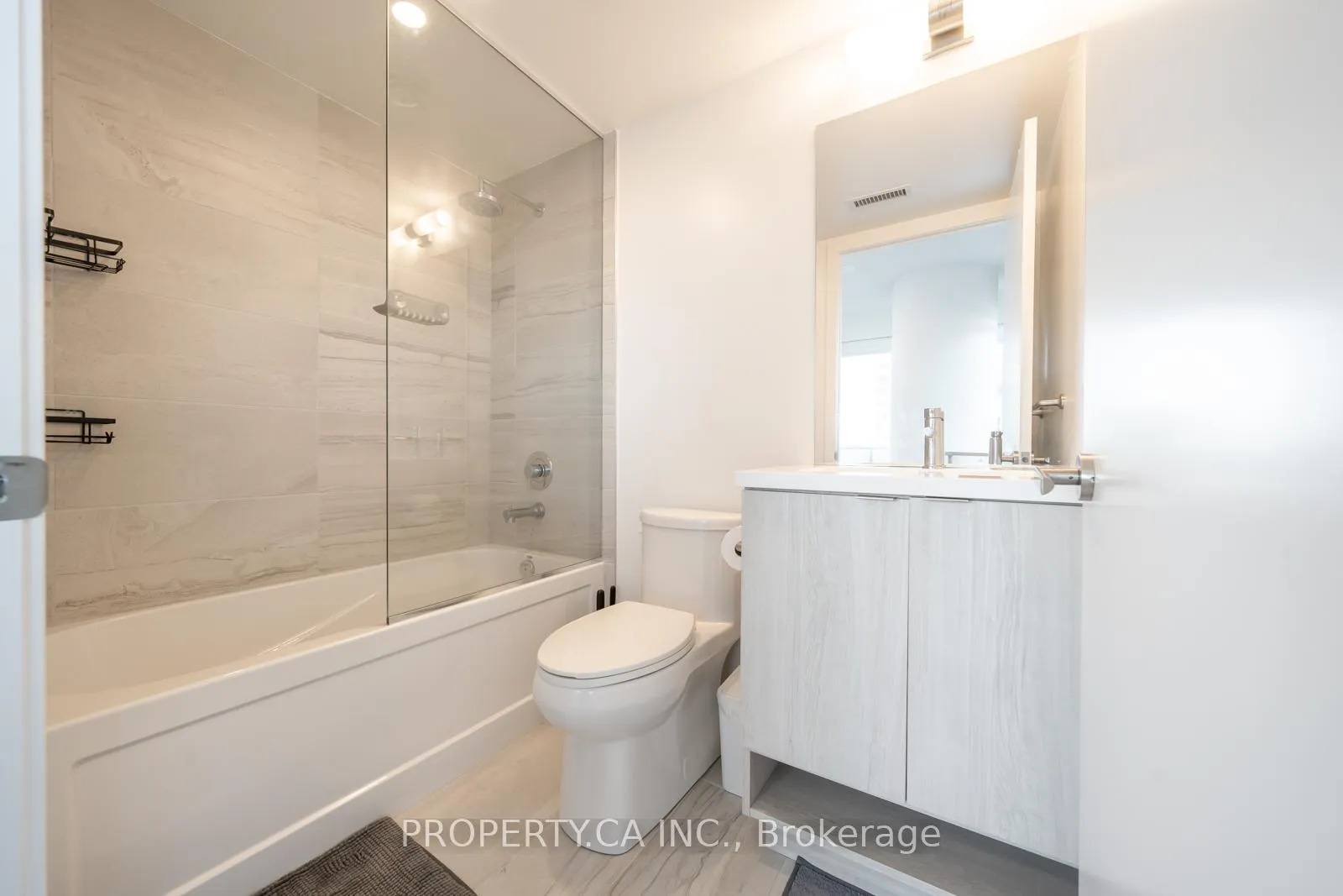 Photo 18 of Unit 4203, 138 Downes Street, Toronto, Waterfront Communities — HOMEH