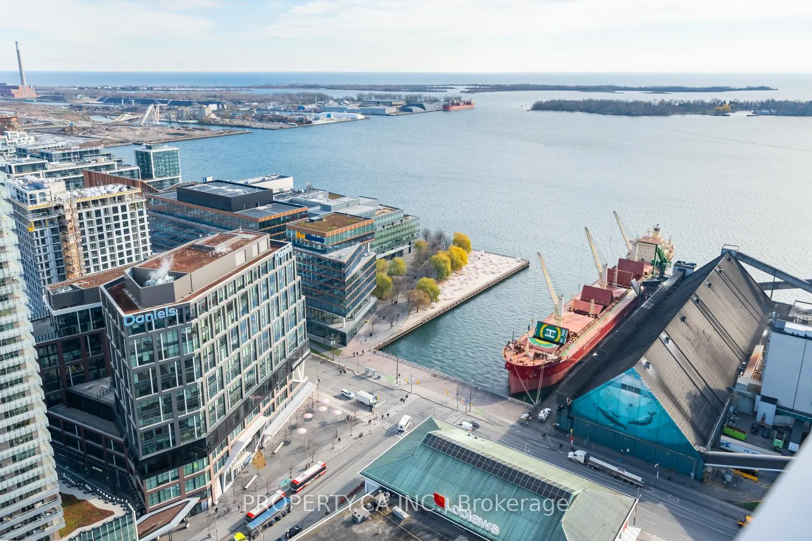 Photo 25 of Unit 4203, 138 Downes Street, Toronto, Waterfront Communities — HOMEH