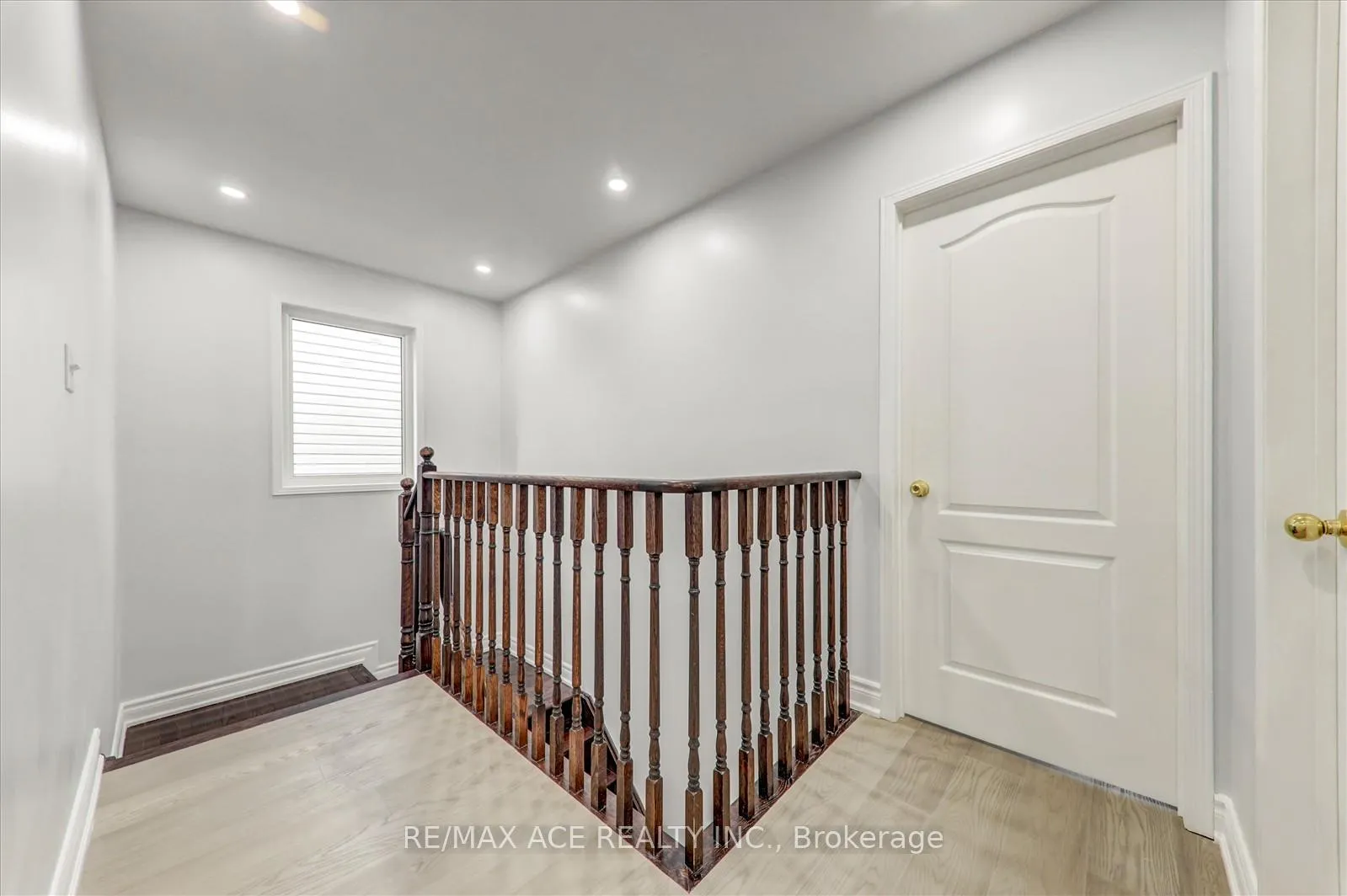 Photo 18 of 836 Fetchison Drive, Oshawa, Taunton — HOMEH