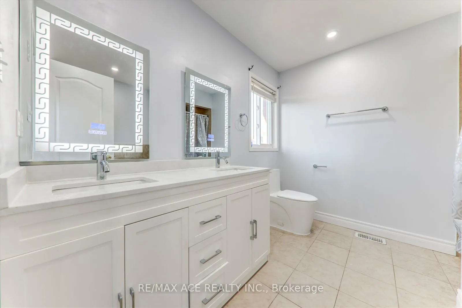 Photo 22 of 836 Fetchison Drive, Oshawa, Taunton — HOMEH