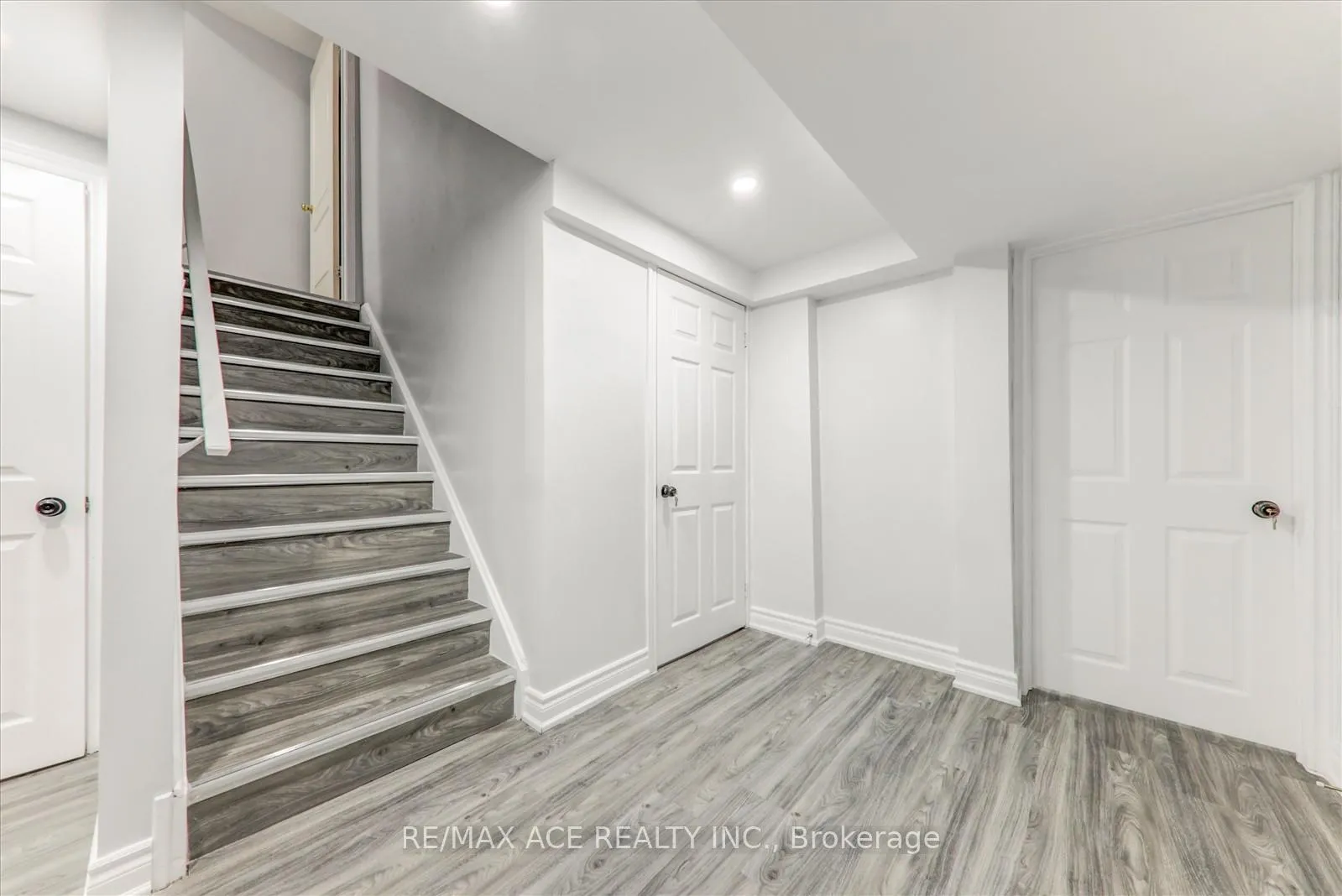 Photo 32 of 836 Fetchison Drive, Oshawa, Taunton — HOMEH