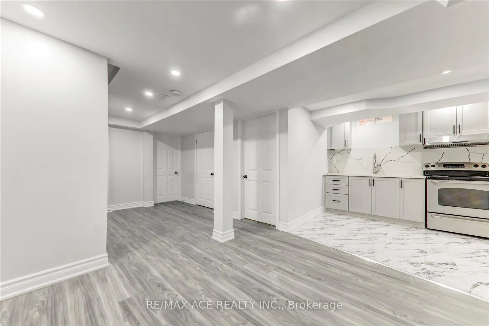 Photo 33 of 836 Fetchison Drive, Oshawa, Taunton — HOMEH