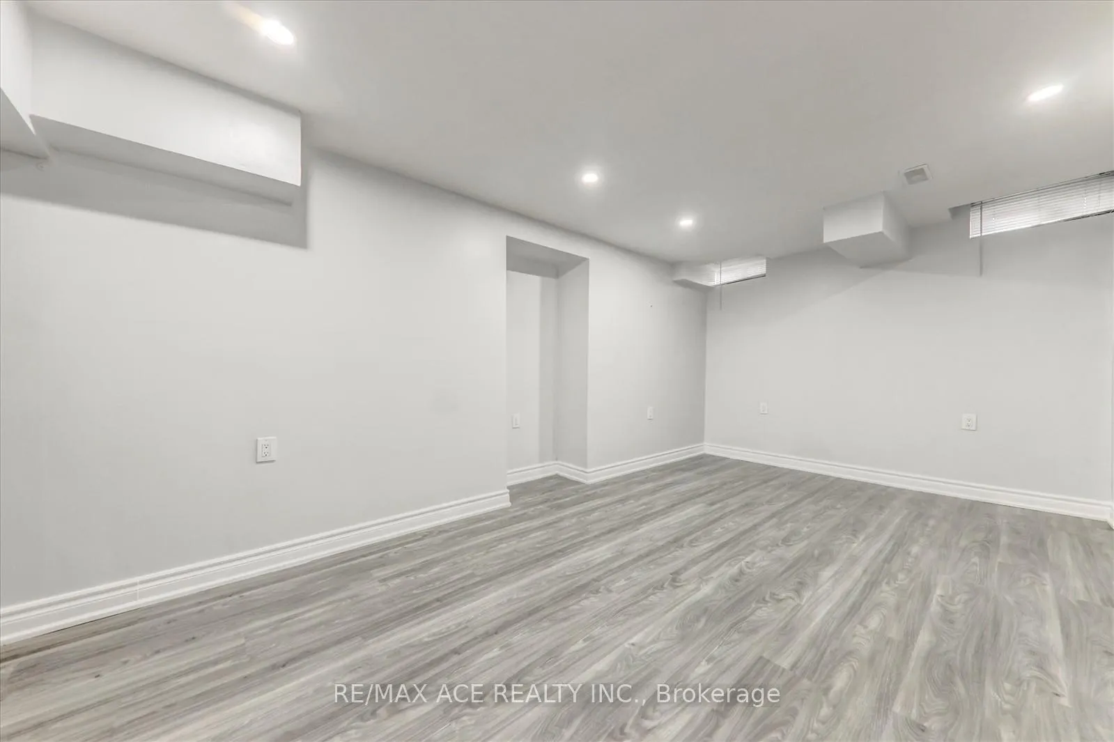 Photo 38 of 836 Fetchison Drive, Oshawa, Taunton — HOMEH