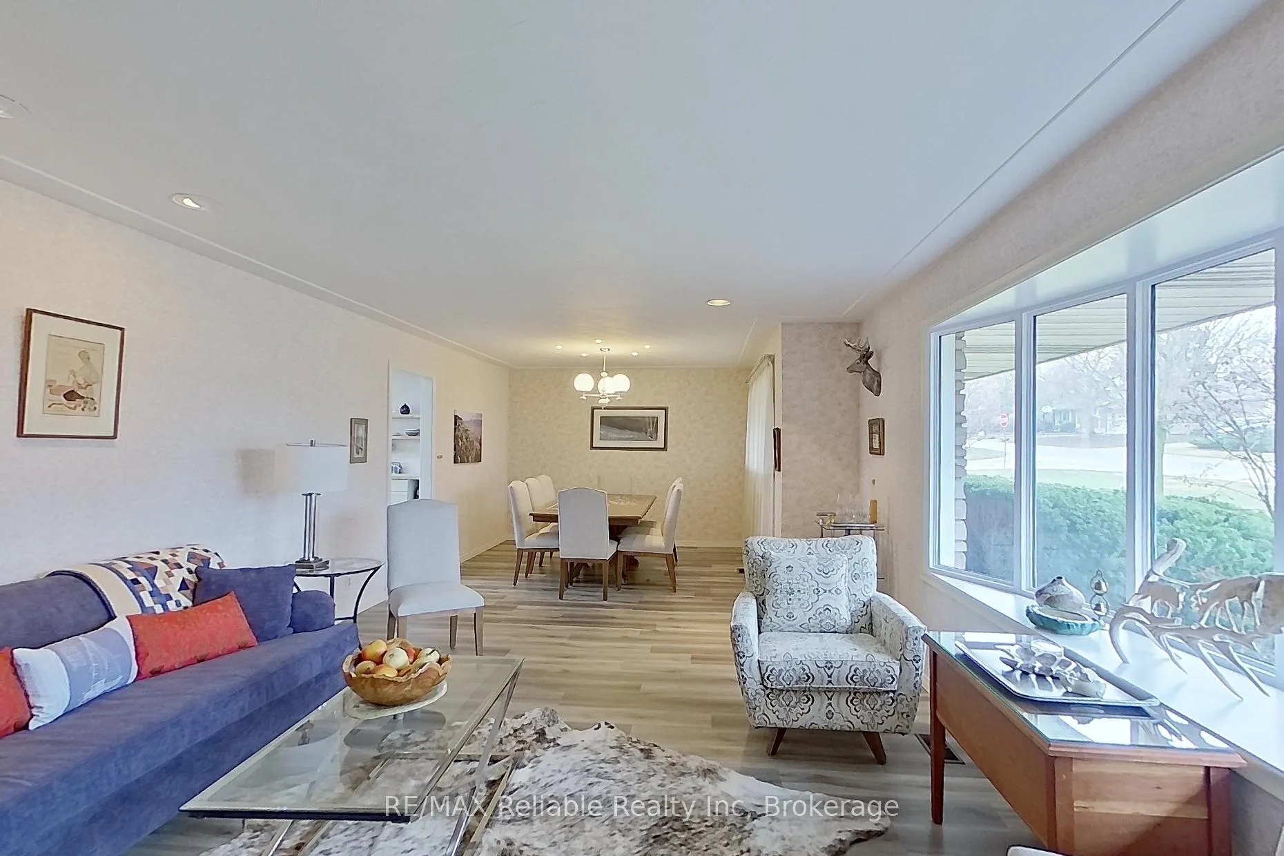 Photo 11 of 141 Charles Street, North Huron, Wingham — HOMEH