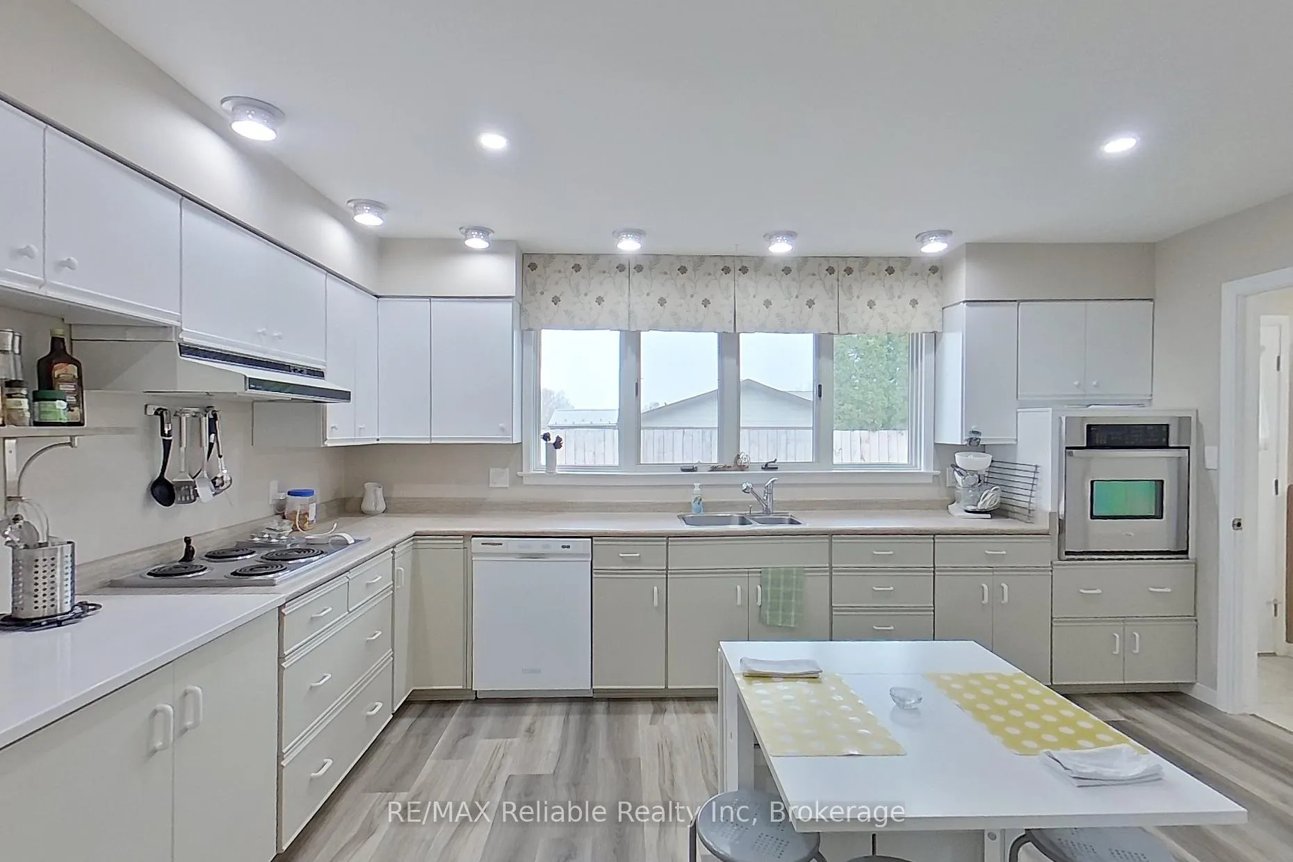 Photo 14 of 141 Charles Street, North Huron, Wingham — HOMEH