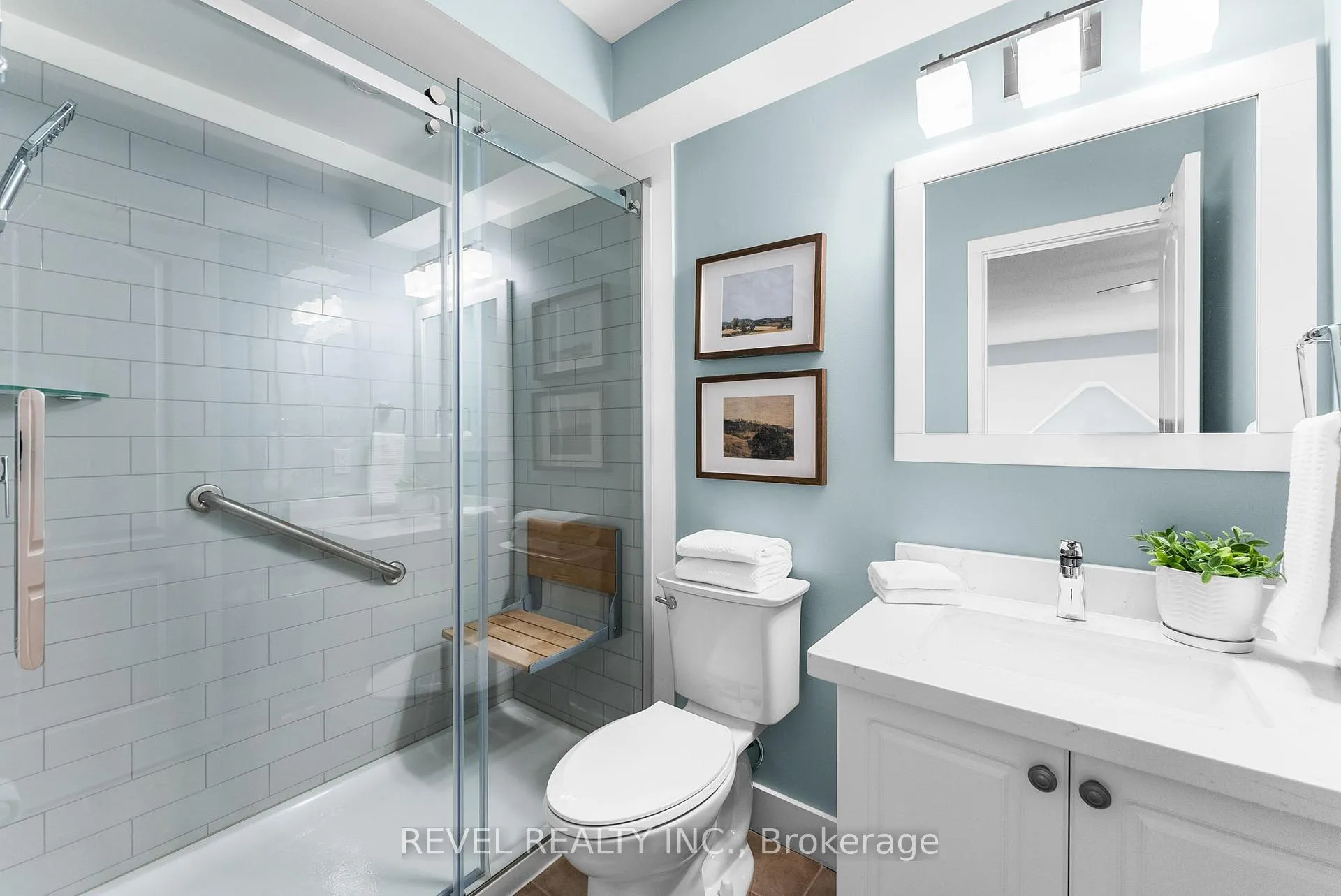 Photo 24 of 12 Hirshfield Lane, Ajax, Central — HOMEH