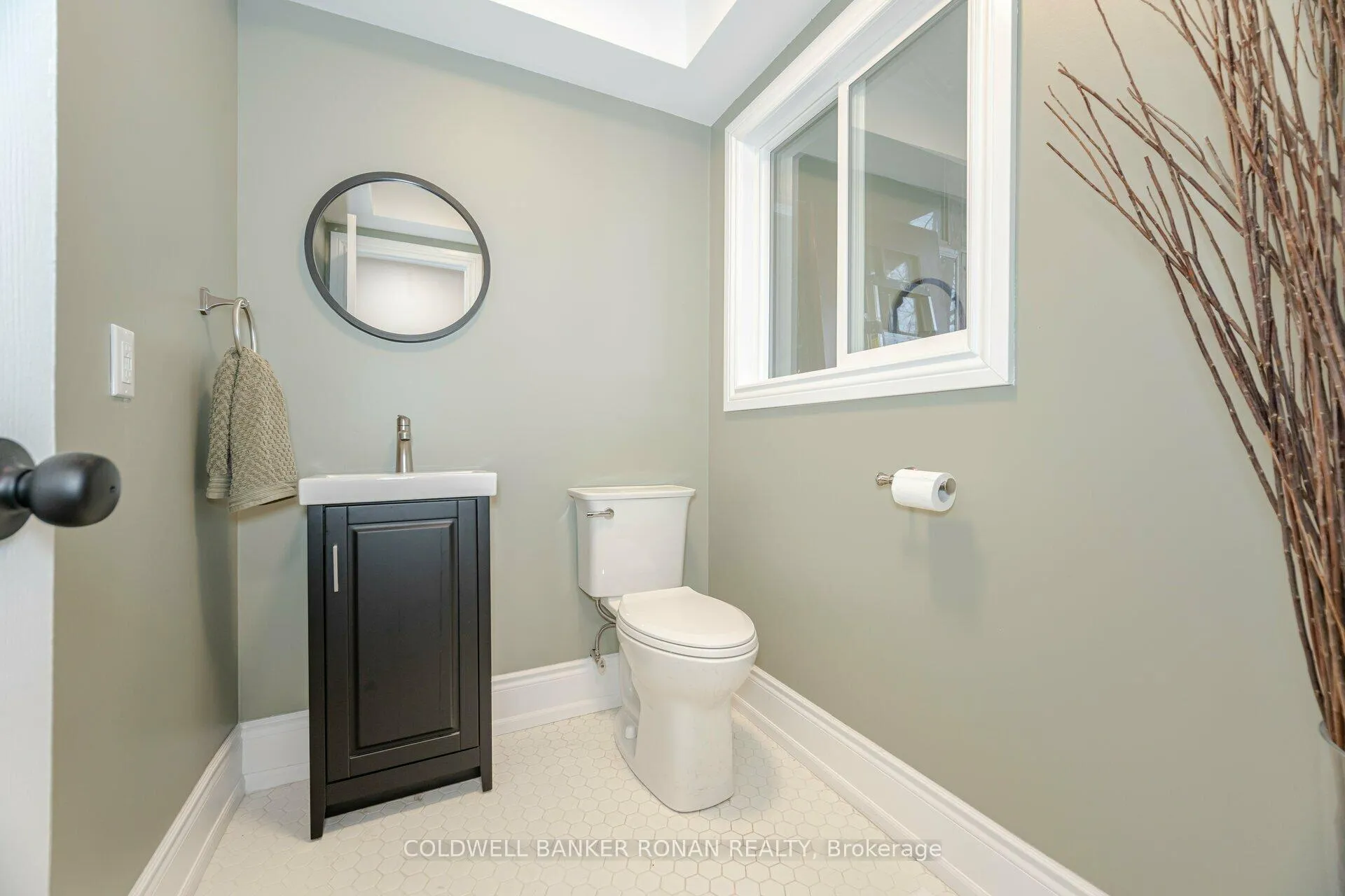 Photo 17 of 2209 10th Side Road, New Tecumseth, Tottenham — HOMEH