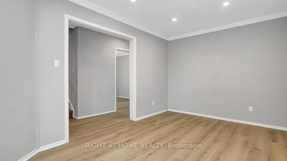 Photo 8 of 2 Chickasaw Crescent, Ottawa, Kanata - Bridlewood — HOMEH