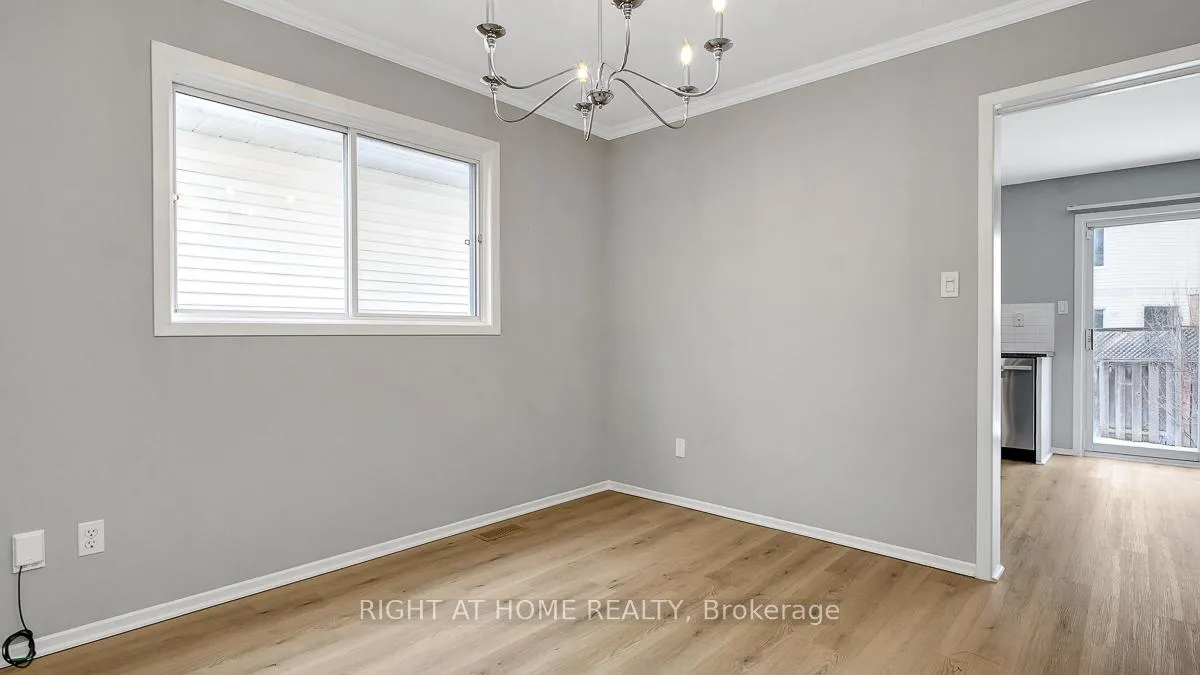 Photo 9 of 2 Chickasaw Crescent, Ottawa, Kanata - Bridlewood — HOMEH