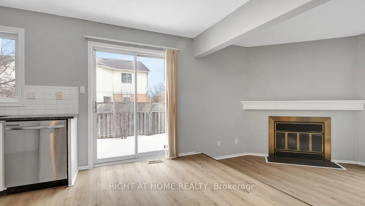 Photo 14 of 2 Chickasaw Crescent, Ottawa, Kanata - Bridlewood — HOMEH