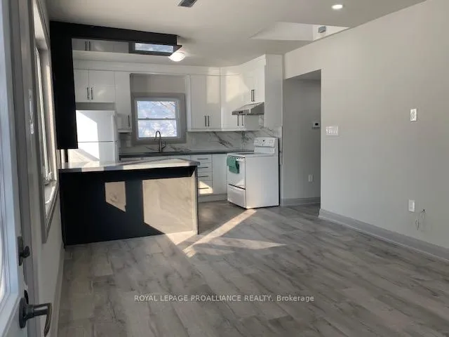Photo 2 of 24 Elmer Street, Belleville, Belleville Ward — HOMEH