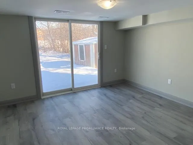 Photo 18 of 24 Elmer Street, Belleville, Belleville Ward — HOMEH