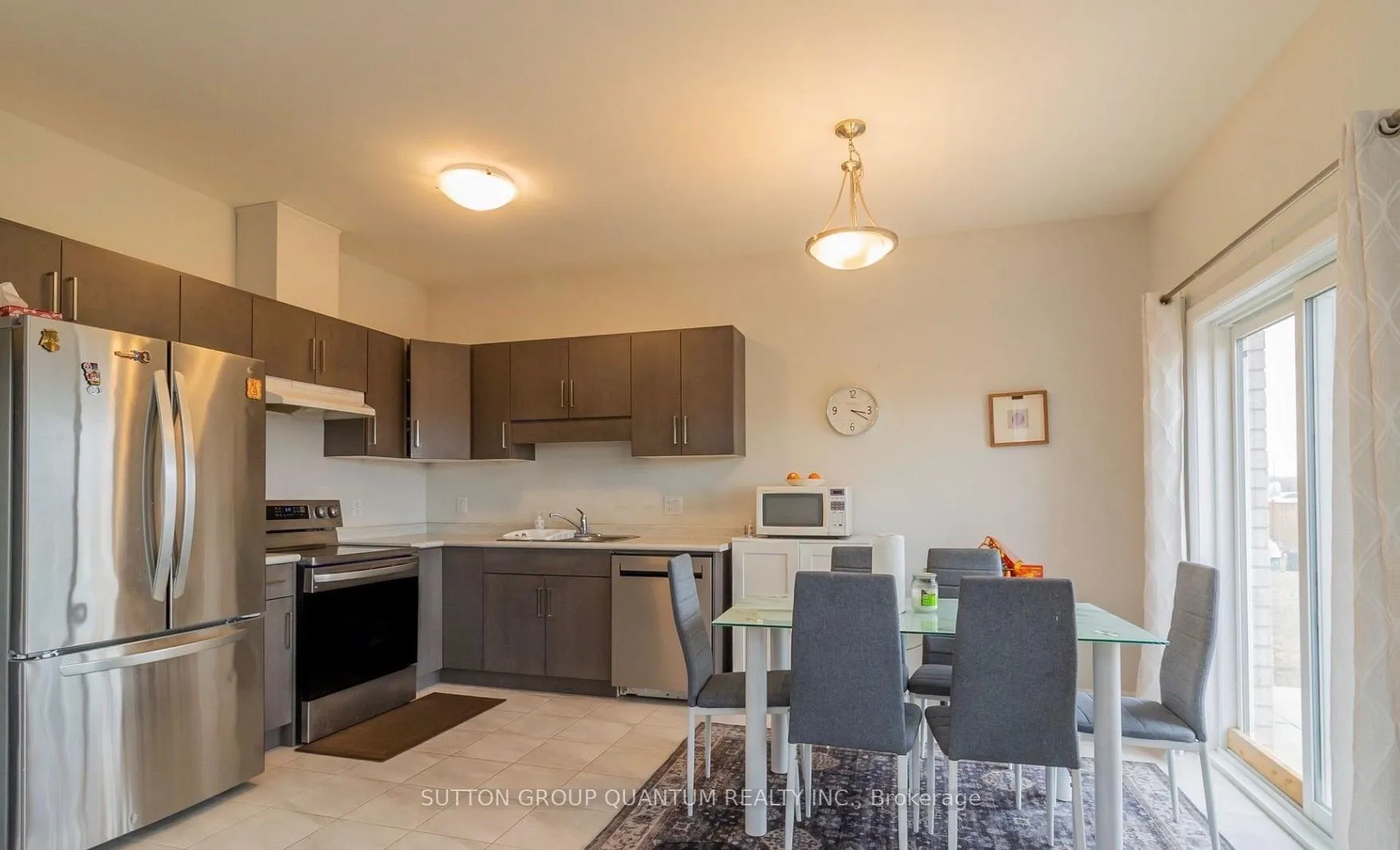 Photo 7 of 45 Sycamore Street, Welland, West Welland — HOMEH