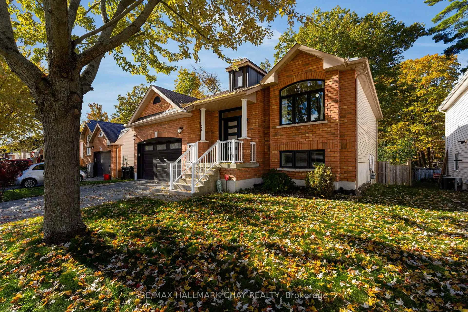 Photo 4 of 38 Rose Valley Way, Wasaga Beach — HOMEH