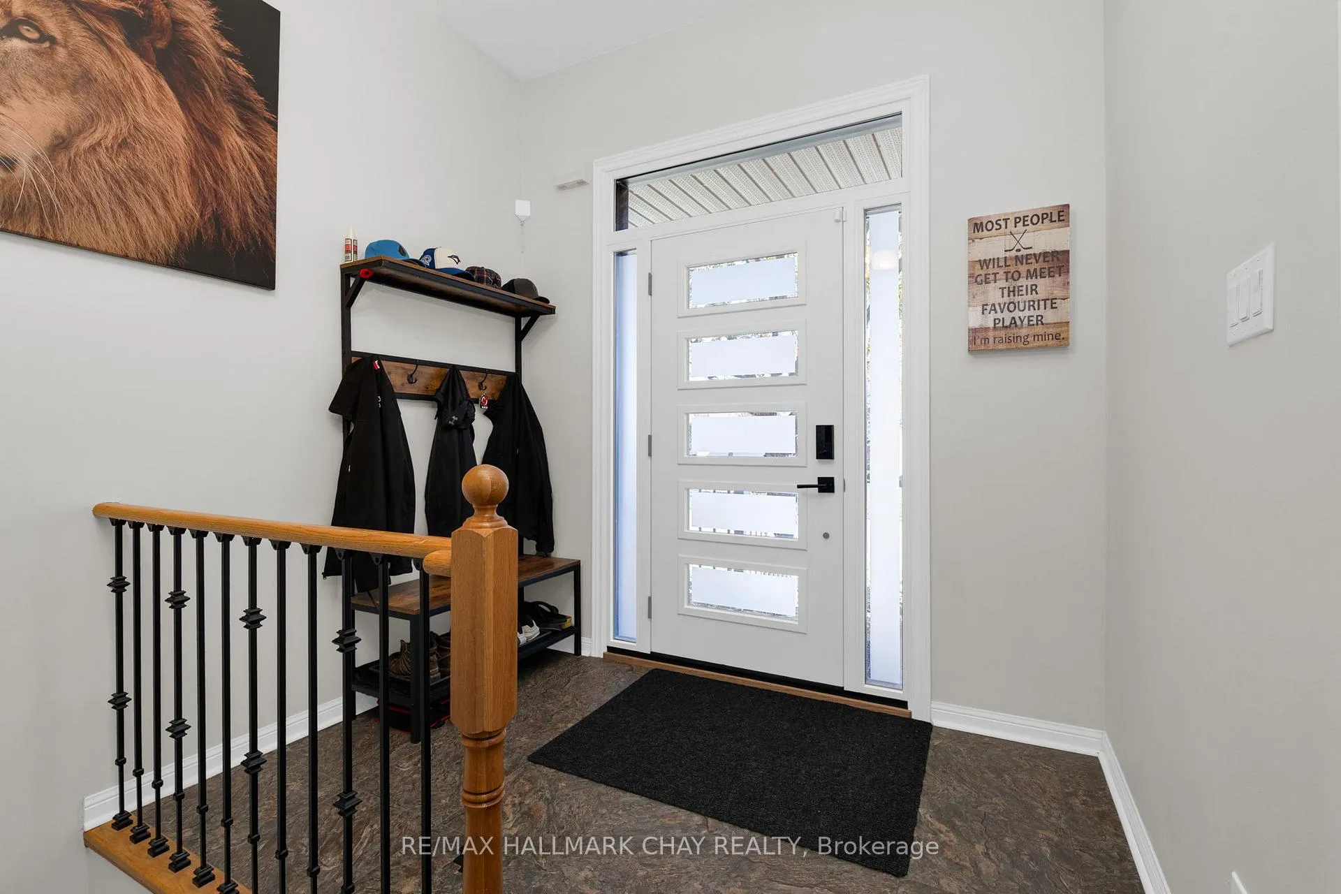 Photo 5 of 38 Rose Valley Way, Wasaga Beach — HOMEH