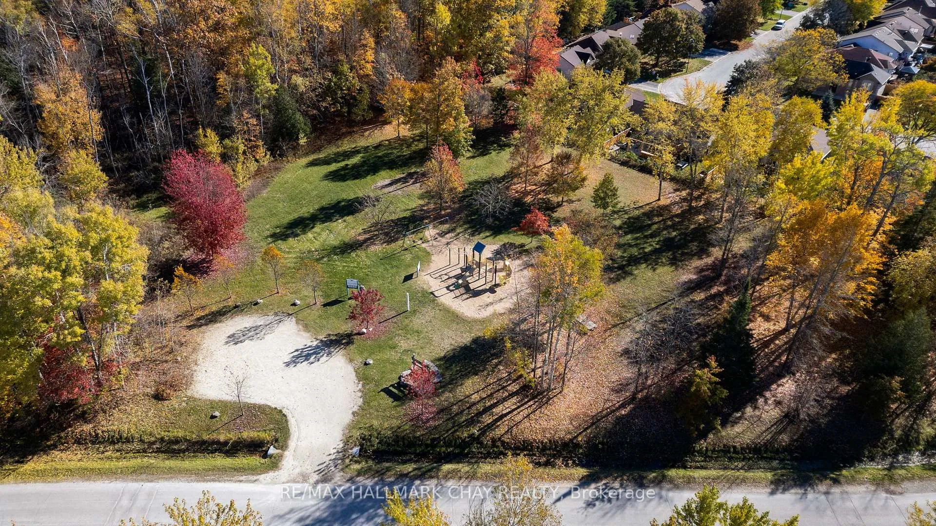 Photo 42 of 38 Rose Valley Way, Wasaga Beach — HOMEH