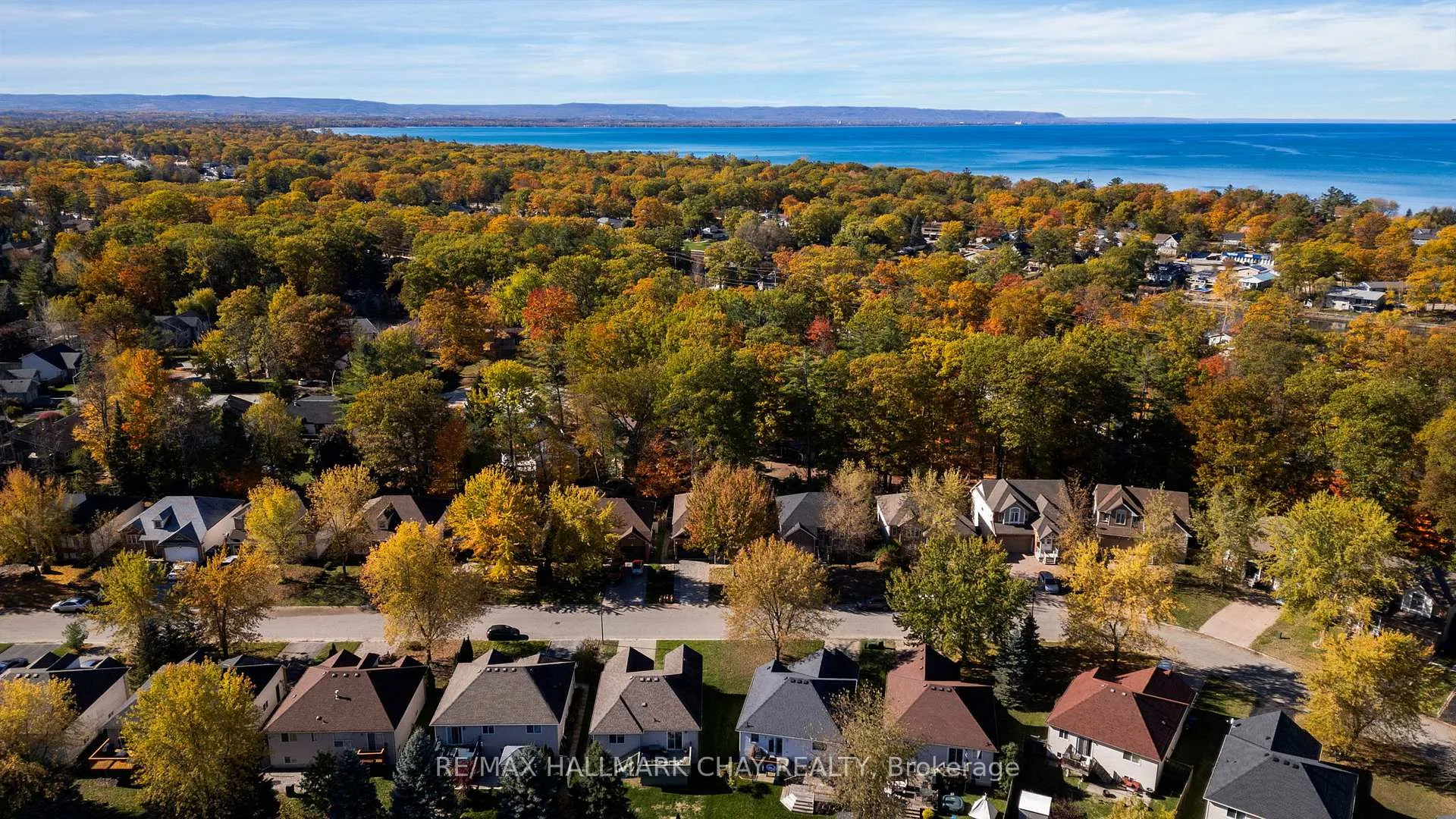 Photo 43 of 38 Rose Valley Way, Wasaga Beach — HOMEH