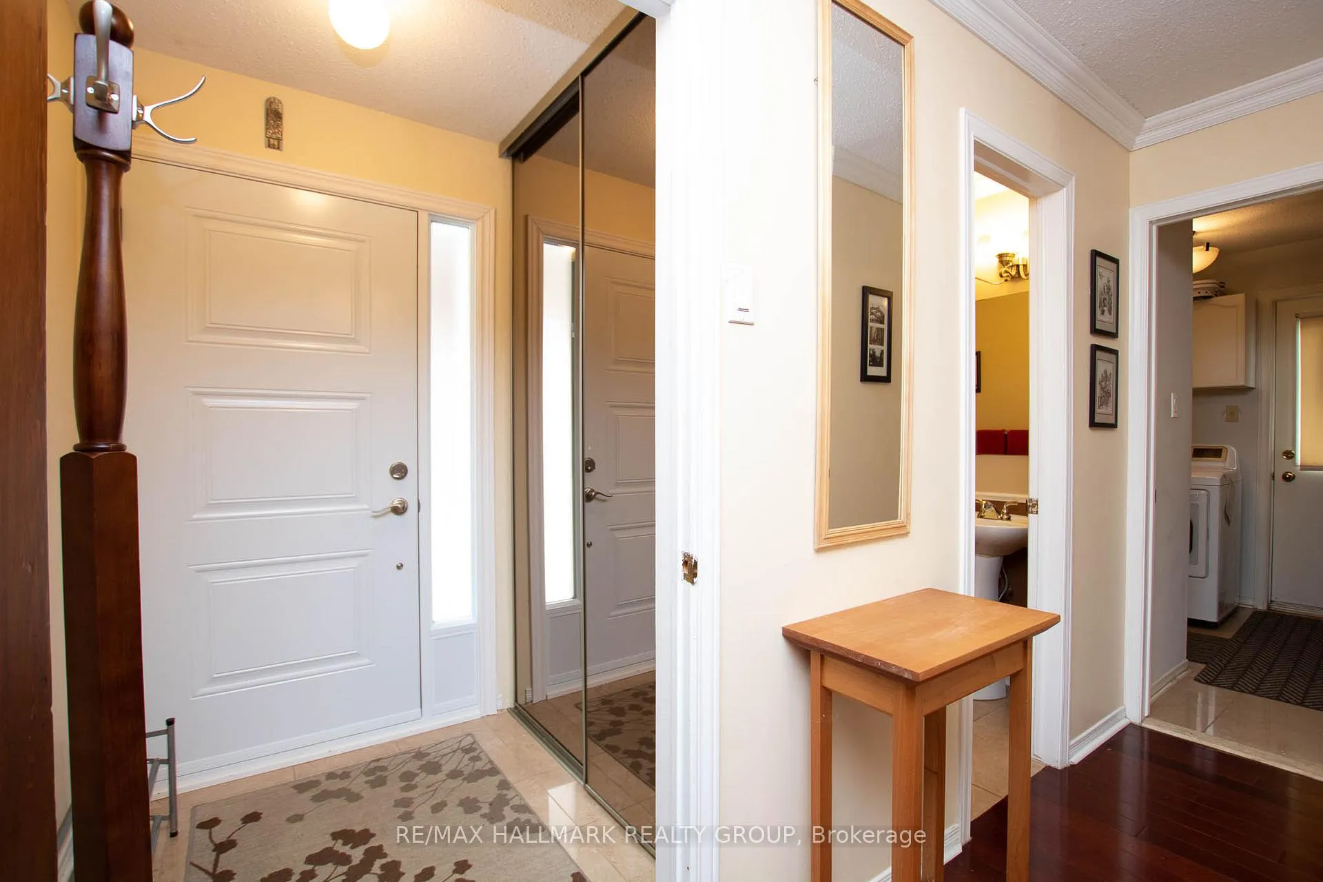 Photo 5 of 25 Claudet Crescent, Ottawa, Hunt Club Park — HOMEH