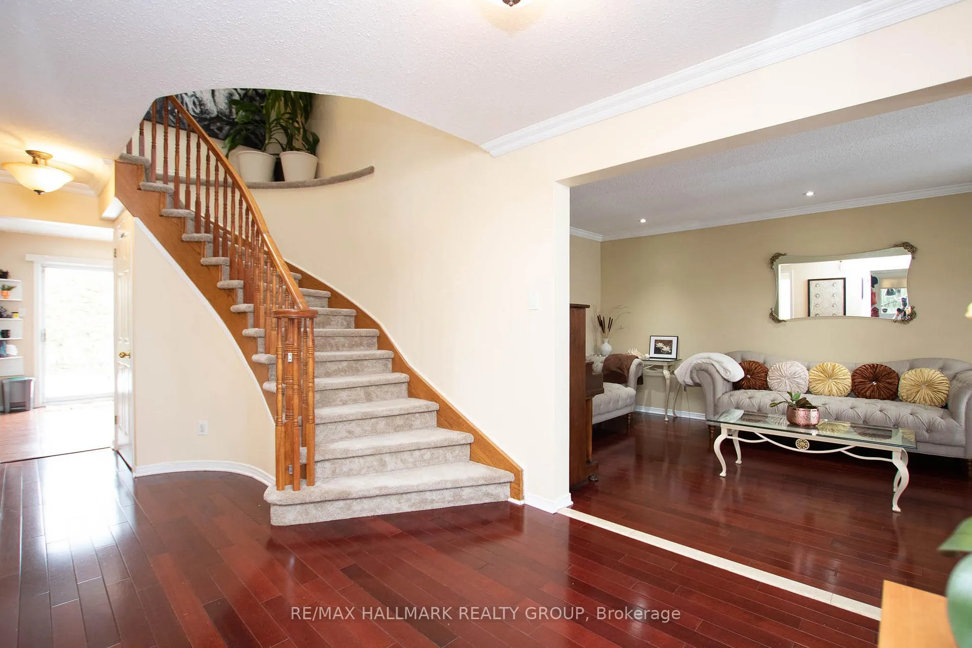 Photo 7 of 25 Claudet Crescent, Ottawa, Hunt Club Park — HOMEH